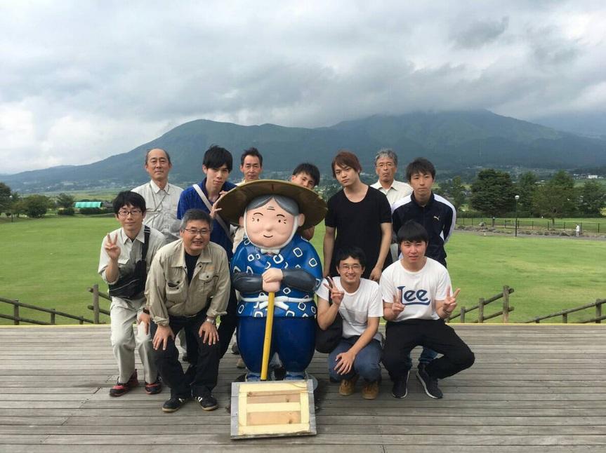 南阿蘇村の現地見学の様子(H30卒業生) 工程：熊本空港⇒熊本城⇒熊本市内液状化現地⇒益城町現地⇒南阿蘇村現地⇒熊本空港